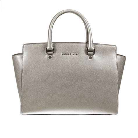 michael kors schminktasche schwarz|Michael Kors silver purses.